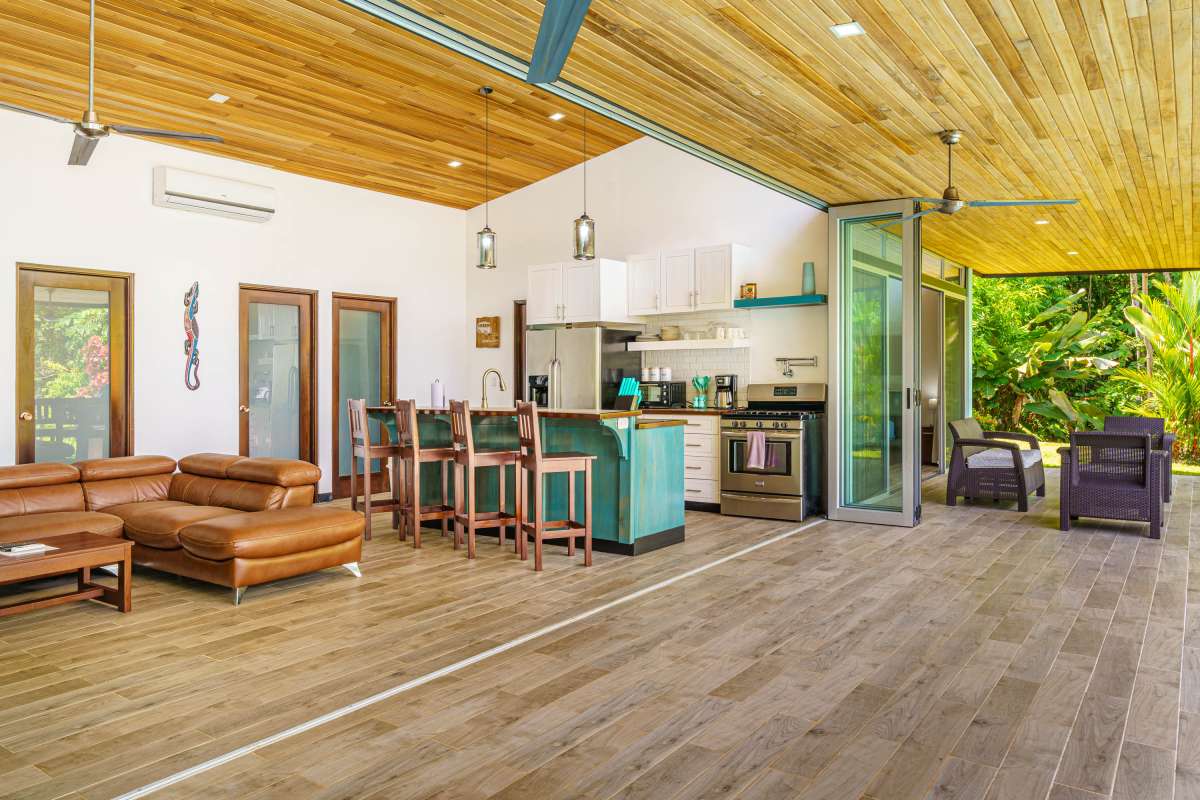 Beautiful view of Ocean View Off Grid Apartments For Rent
